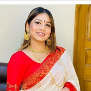 Meet your Posher, Riya